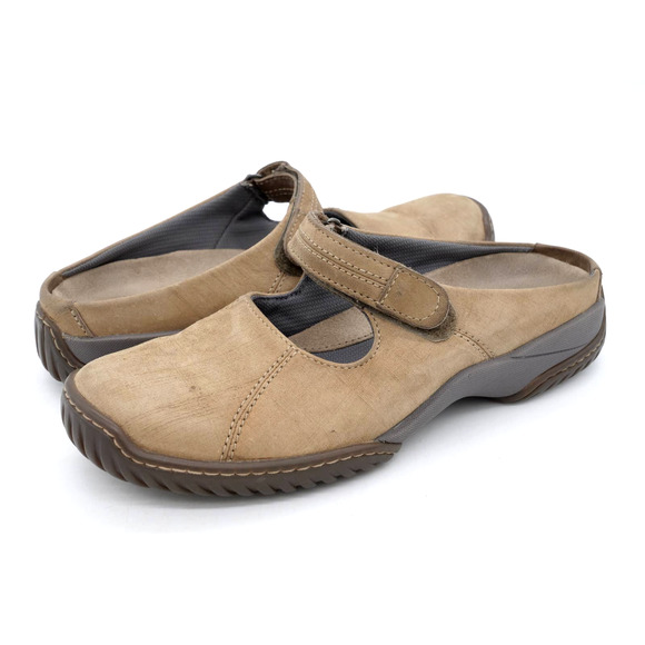 Clarks Mary Jane Womens 7 Brown Leather Slip On Mule Closed Toe Comfort Shoes - Picture 1 of 12